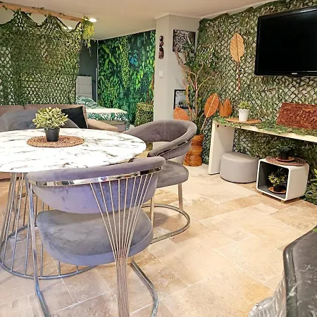 Апартаменты Jungle Cosy *