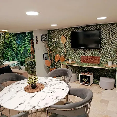 Jungle Cosy *